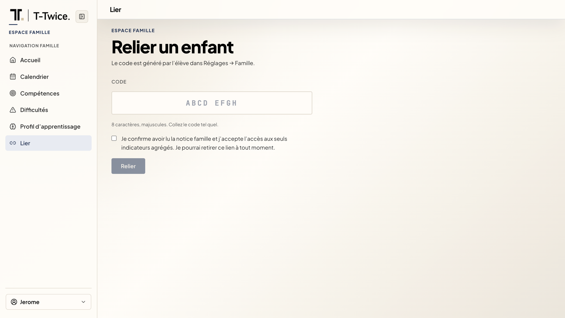 Espace famille : relier un enfant avec le code qu’il a généré.